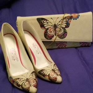 Shoes and matching hand bag